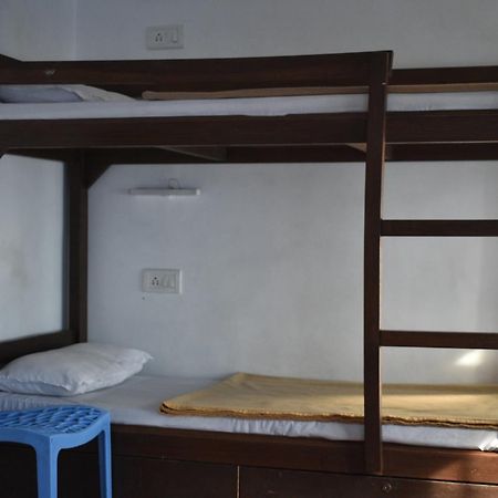 Bunkotel Мусори Екстериор снимка