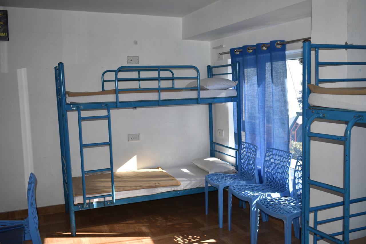 Bunkotel Мусори Екстериор снимка