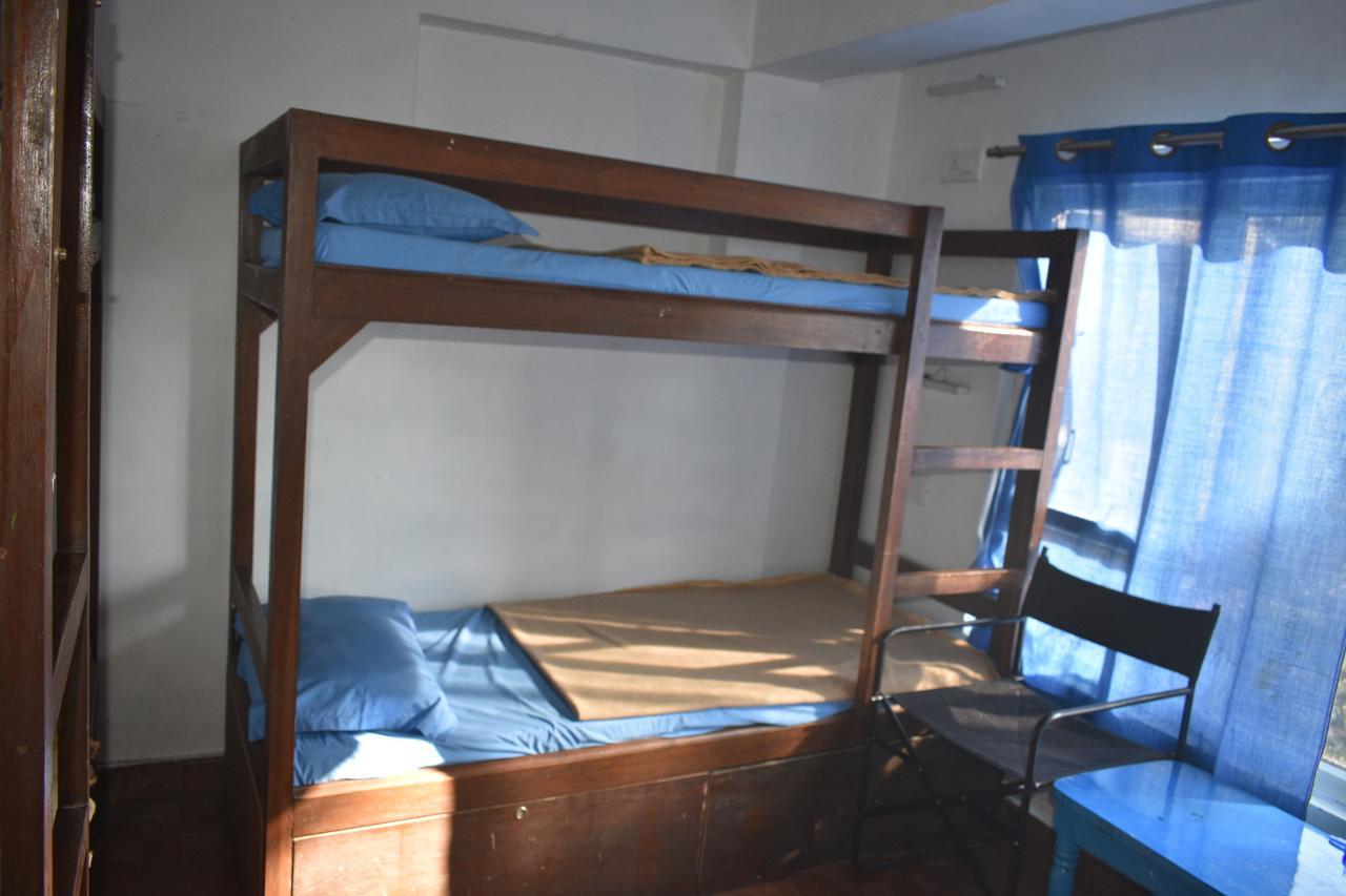 Bunkotel Мусори Екстериор снимка